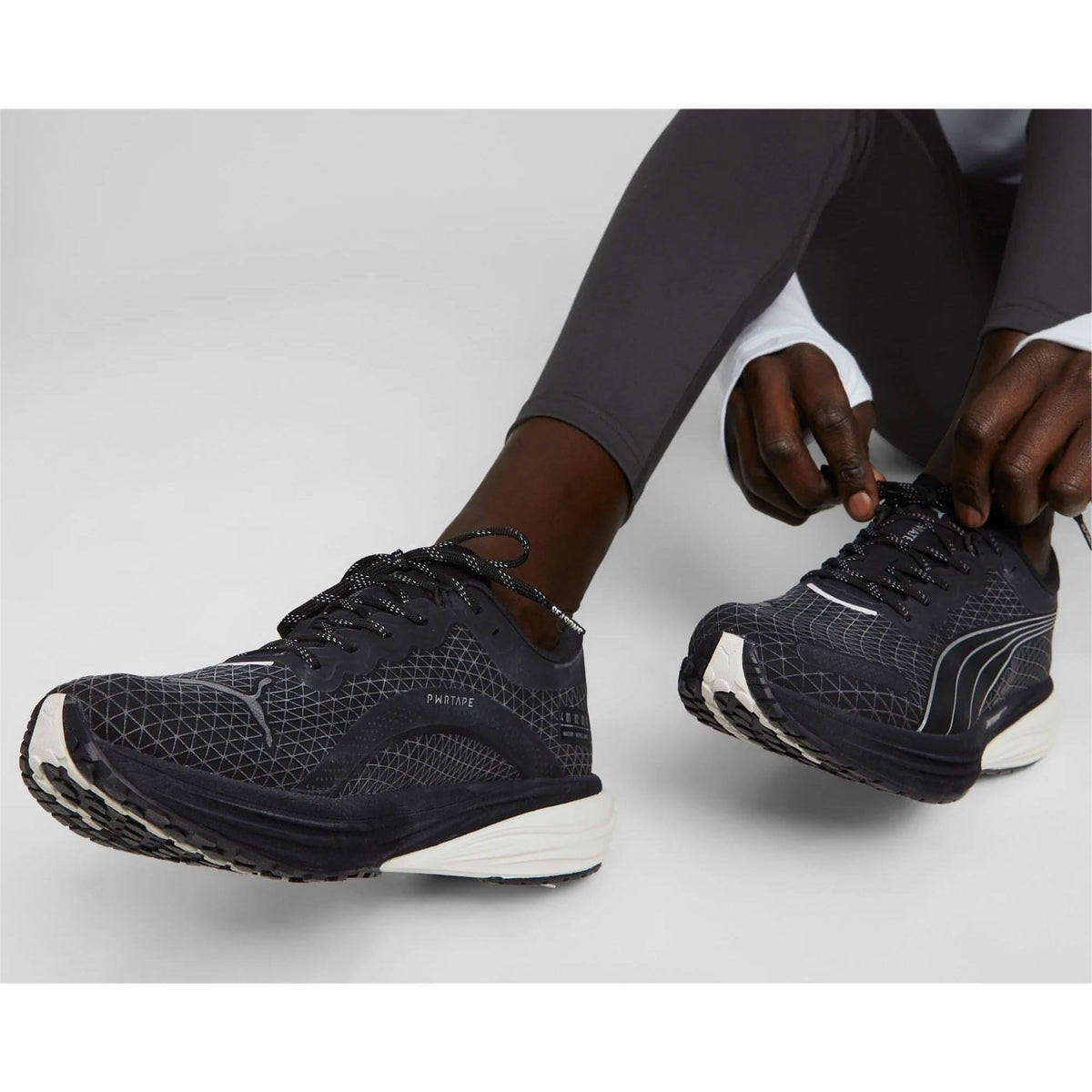 Puma Deviate Nitro 2 WTR Men's Running Shoes - Black - View 9