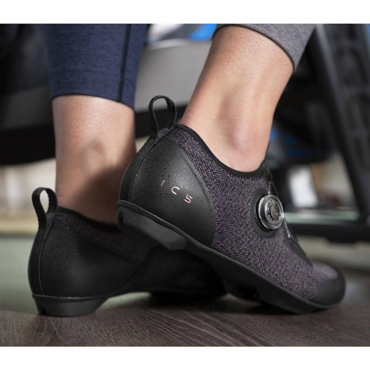 Shimano IC501 Indoor / Spinning Unisex Cycling Shoes - Black - View 7